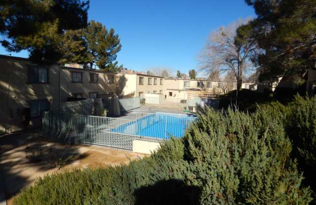 2bd/2ba Large Apartment, Gated Building Gallery 4