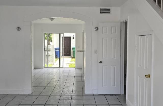 2306 NW 52nd Avenue photos photos 2306 NW 52nd Avenue photos photos