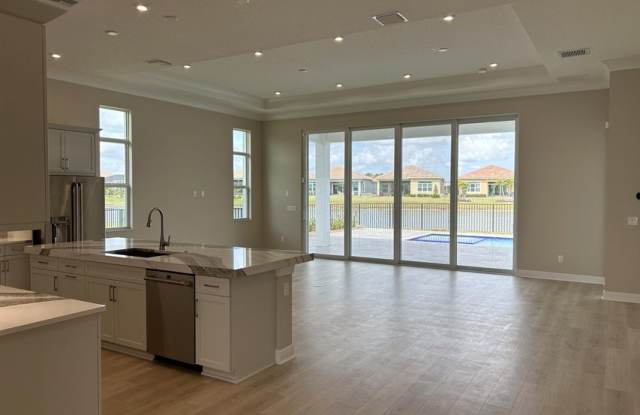 11243 Southwest Pietra Way Gallery 3