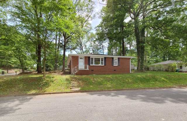 Cutest Bungalow in the Heart of Hapeville 3 bed/2 bath photos photos