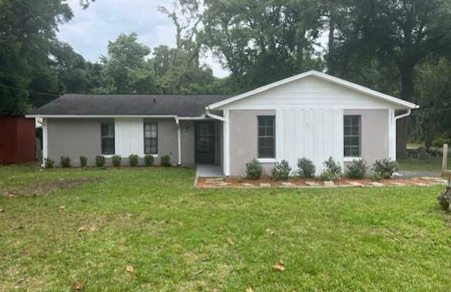 3/2 single-family home in NE Ocala photos photos