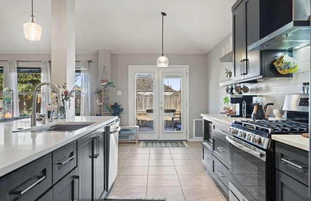 1552 Twin Cove photos photos