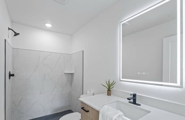 1479 West Hendon Street - 102 Gallery 3