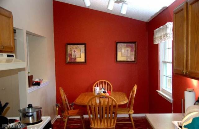 21349 Glen Haven Circle E. Gallery 2