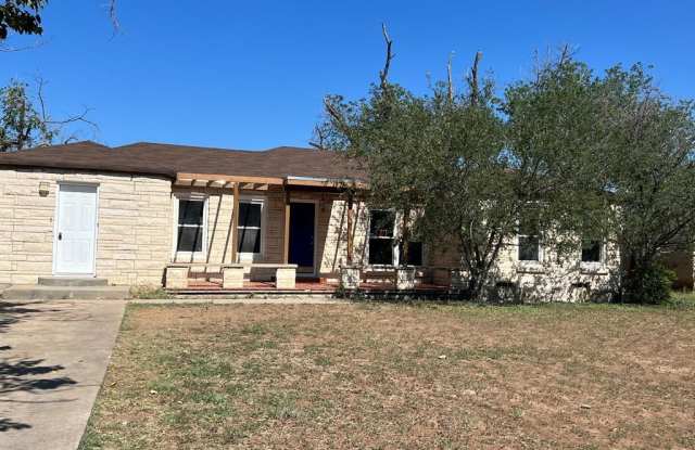 1916 N Parkway St - 1916 North Parkway Street, San Angelo, TX 76901