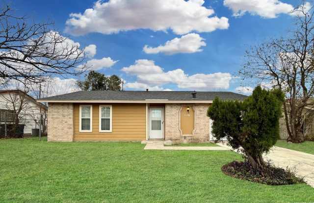 2106 Henrietta St photos photos