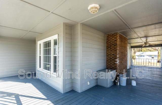 250 Wordsworth Drive Gallery 3