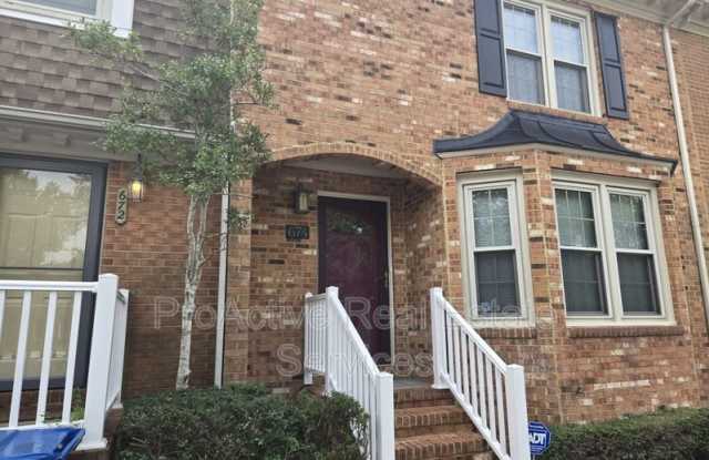 674 Lord Dunmore Dr Gallery 1