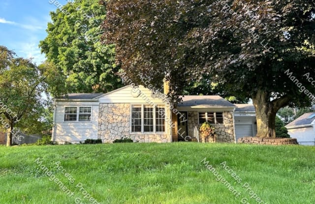 2128 Hamstead Road Northwest - 2128 Hamstead Road Northwest, Grand Rapids, MI 49504