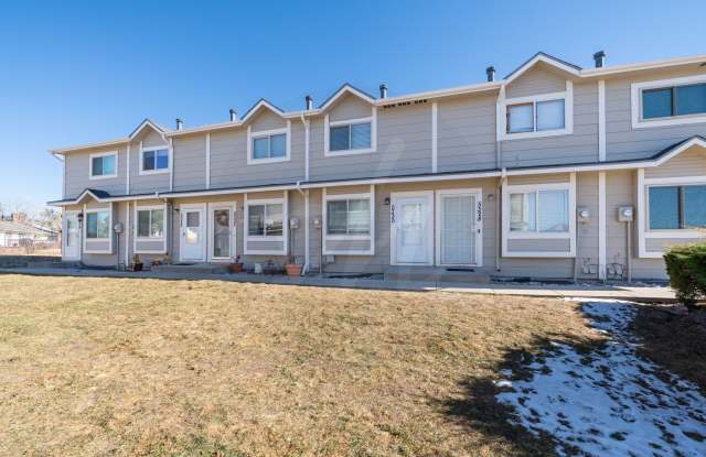 Cute Updated Townhome Near the Powers Corridor photos photos