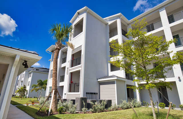 Golf Transfer New Construction 3-Bedroom 2-Bathroom First Floor Condo in the desirable Wellen Golf and Country Club – Minutes from Downtown Wellen Park and Braves Stadium! photos photos