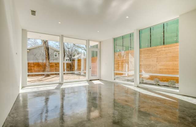 5802 Bryan Parkway Gallery 4