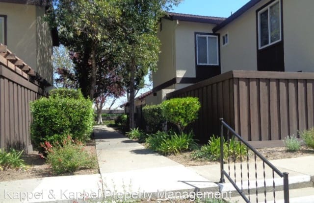 163 Fairoaks Drive - 163 Fairoaks Drive, Vacaville, CA 95688 163 Fairoaks Drive - 163 Fairoaks Drive, Vacaville, CA 95688