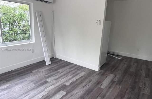 250 NE 76 ST photos photos