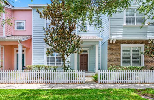 6138 Hadley Commons Dr - 6138 Hadley Commons Drive, Riverview, FL 33578