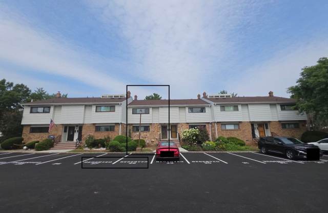 1,410+ SQ FT (plus finished basement), updated & well-maintained townhouse with lots of amenities! photos photos