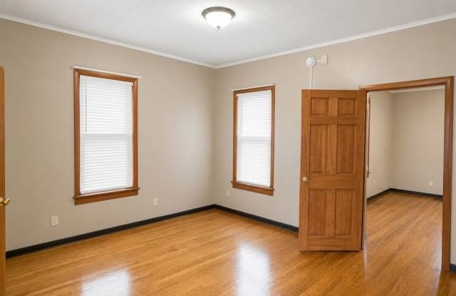 Spacious 5-Bedroom Home Near U of M – Available September 1st, 2026 Gallery 3