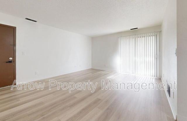 201 E Arbor-102E Gallery 2