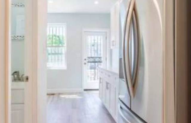 624 Irving St NW Gallery 4