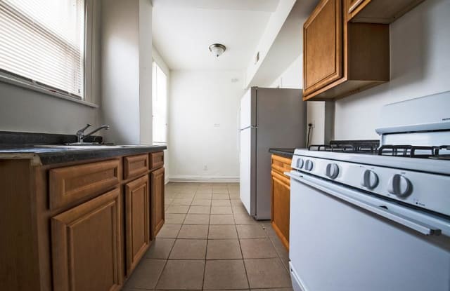 1042 N Leamington Ave photos photos