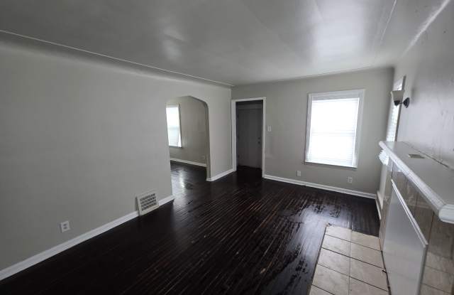 16672 Lauder Gallery 4