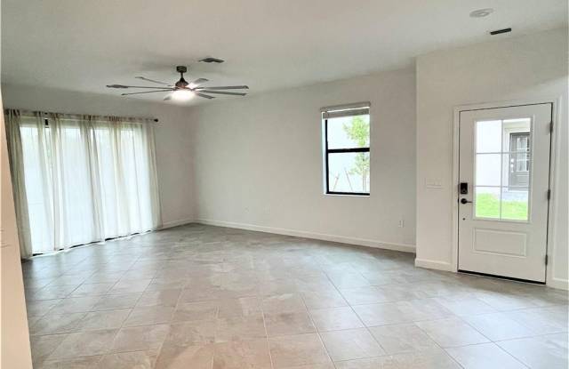 14237 Pine Lodge Ln Gallery 4