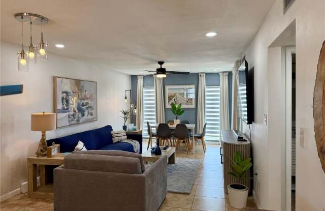 7003 SUNSET WAY photos photos