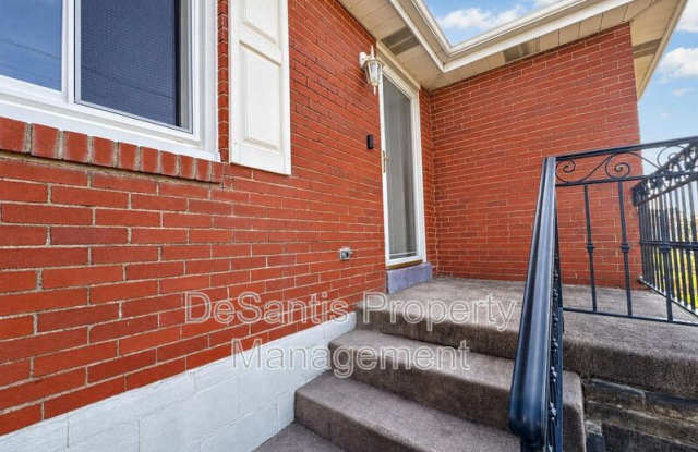 2229 Parklyn Street Gallery 4