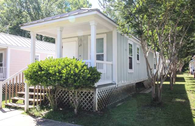 33-1 Cottage Grove DriveHwy 7 South Gallery 1