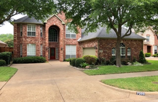 7209 Woodsprings Dr - 7209 Woodsprings Drive, Garland, TX 75044