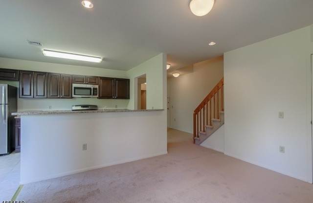 2216 Gates Court Gallery 4