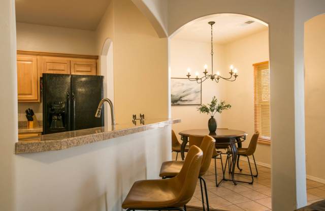 3432 Del Agua CT NE Gallery 2
