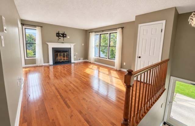 40 Heritage Ln Gallery 1