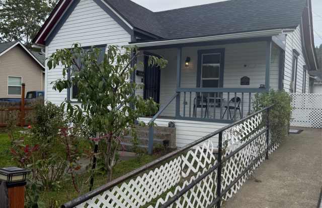 1321 Southeast Mill Street photos photos