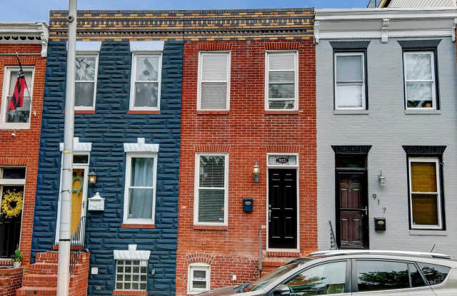 915 Baylis Street photos photos
