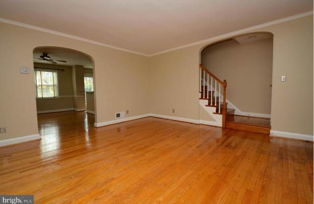 419 RODGERS COURT Gallery 3