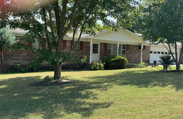3 Bedroom 2 Bathroom House Gallery 1
