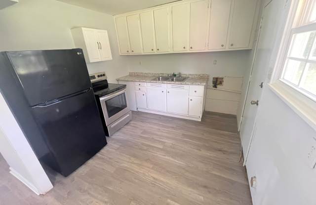 1113 Hahn Street Northeast photos photos