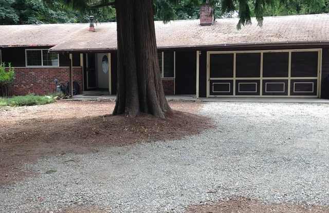 5 bed, 2 bath Covington Home w/2-car garage and large yard, $3,550/mo photos photos