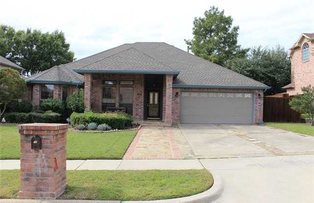 710 Carmel Drive Gallery 2