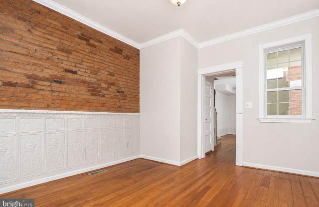 115 E WEST Street Gallery 4