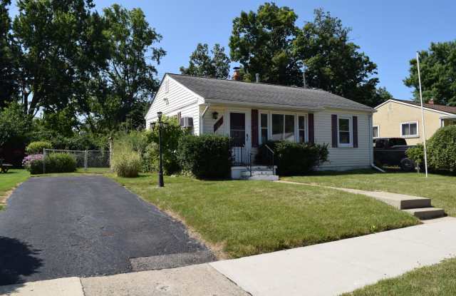 Comings Soon! Charming Waterford Township Home – Convenient Location & Comfortable Living Gallery 3