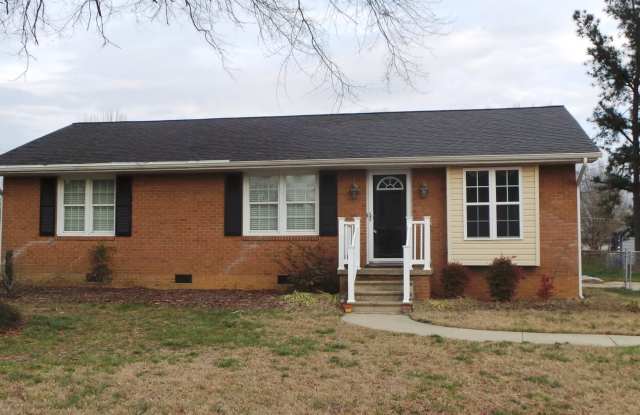 ~~~ Pretty Updated Brick Ranch ~~~ photos photos