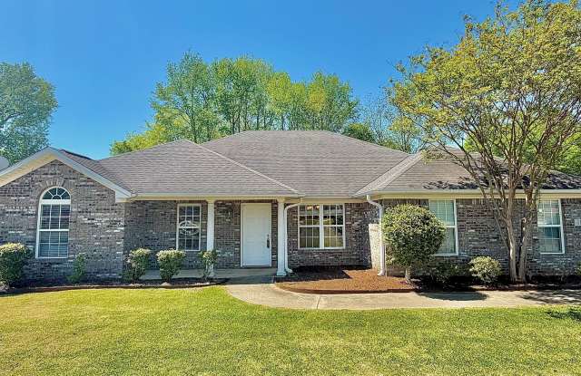 Beautiful 4-Bedroom Home in a Prime Location! photos photos