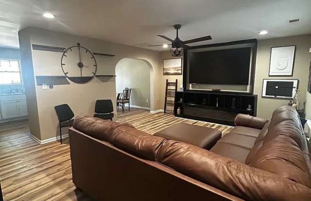 Room in 3 Bedroom Home in Concord photos photos