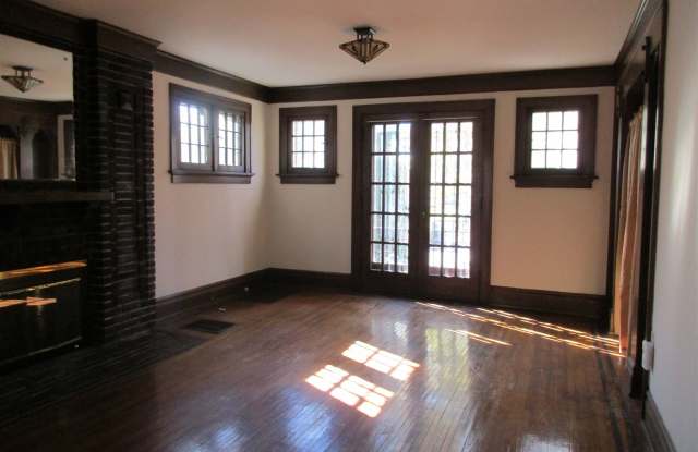 1192 Neil Avenue Gallery 4