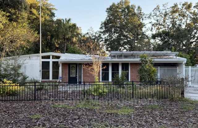 213 Linda Ave - 213 Linda Avenue, Temple Terrace, FL 33617