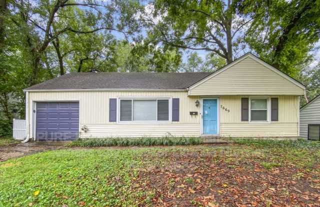 7669 Rainbow Dr Gallery 1