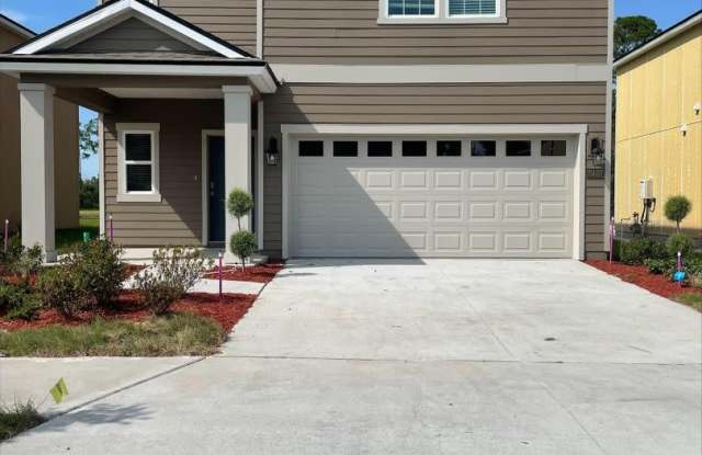Perfect Location and Practically new! Gallery 1