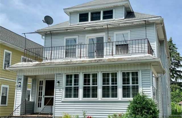 296 Sterling Avenue photos photos